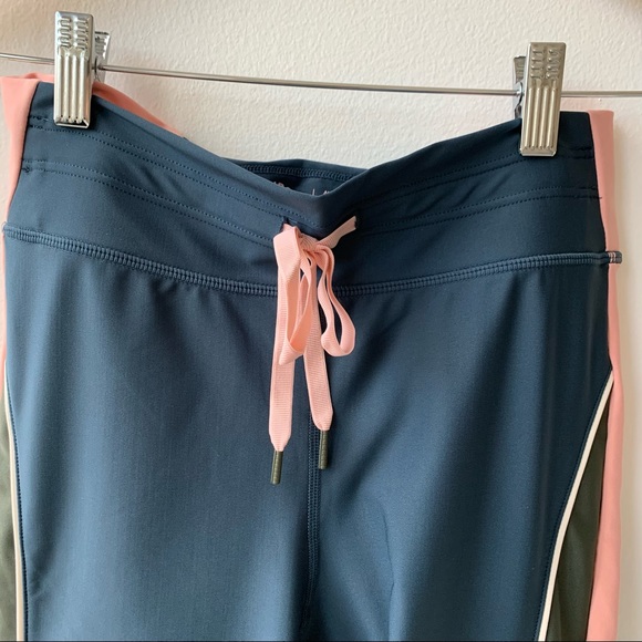 The Upside Himalaya full length leggings in Jewel - Picture 4 of 16